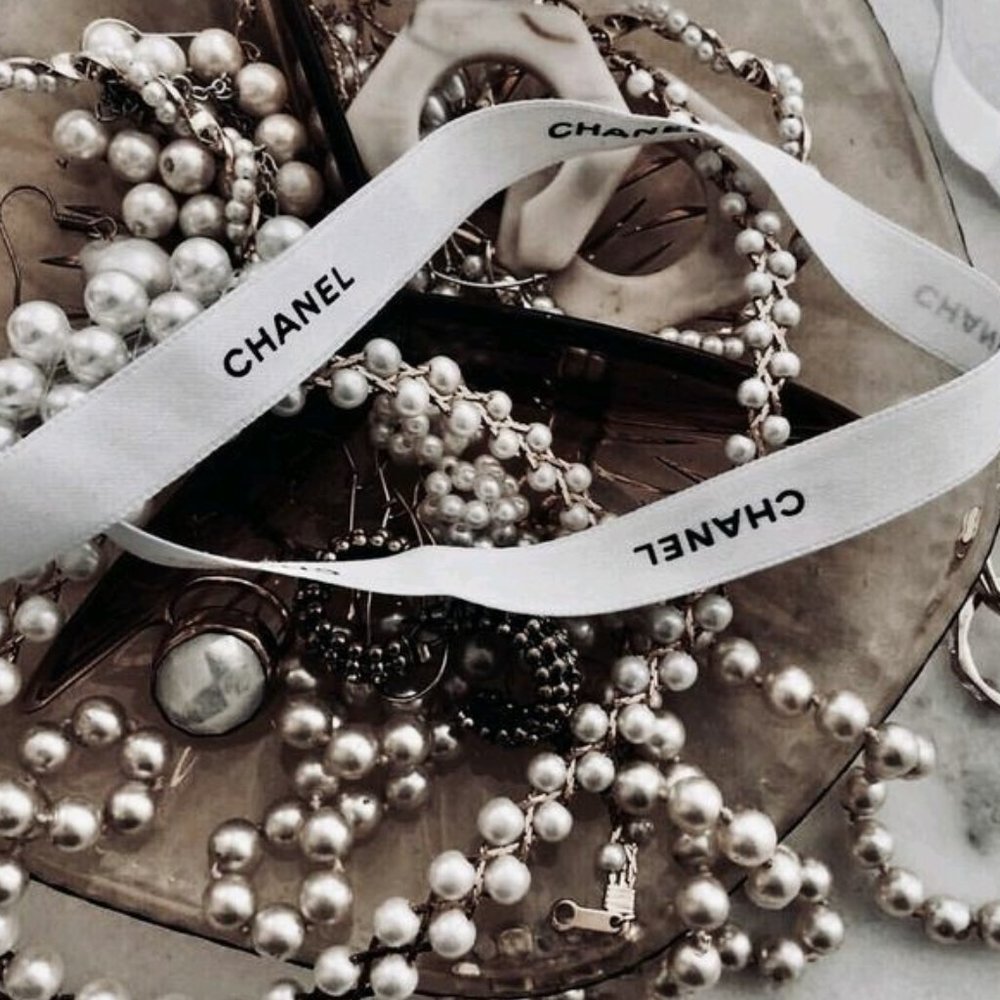 * RIBBON ONLY * AUTHENTIC CHANEL NEW RIBBON 1" WIDE WHITE with BLACK LOGO